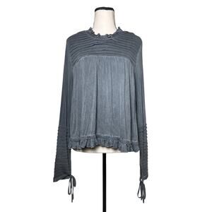 POL Boho‎ Babydoll Shirt Top Mineral Gray Pleated Ruffled Hem Women's Small